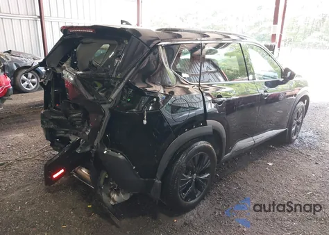 2023 Nissan Rogue Sv Fwd z USA, uszkodzony, nr VIN JN8BT3BA8PW010925